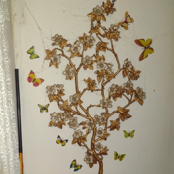 Gold and Cream Floral Wall Decor - Picture 1 of 3